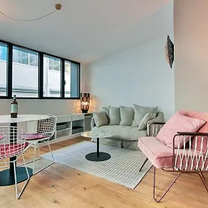 211058 - 4 Personnes à Appartement